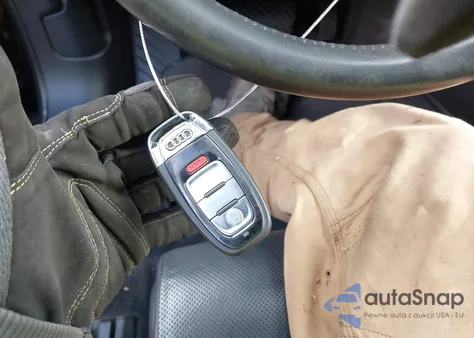 2017 Audi A8 L 4.0T Sport z USA, uszkodzony, nr VIN WAU43AFD3HN018027